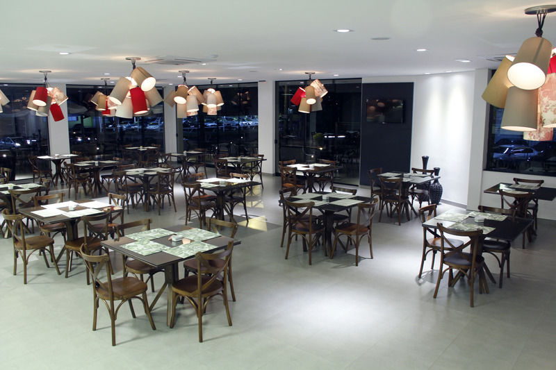 Antonio'S Palace Hotel 피라시카바 외부 사진